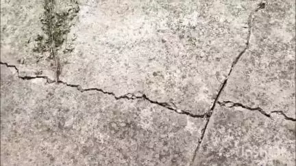 भभुआ: भेकास में 22 करोड़ की लागत से बना महिला आईटीआई 4 साल में जर्जर,भवन निर्माण विभाग कार्रवाई में जुटा#jansamasya