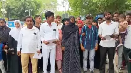 बरेली: बरेली में डॉक्टर बाबा अम्बेडकर साहब जनकल्याण समाज सेवा समिति ने एसएसपी और डीएम को ज्ञापन दिया