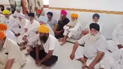 ਅੰਮ੍ਰਿਤਸਰ 2: ਪਿੰਡ ਝੰਝੋਟੀ ਵਿਖੇ ਪਹੁੰਚੇ ਕਿਸਾਨਾਂ ਨੇ ਲੈਡ ਪੁਲਿੰਗ ਐਕਟ ਦੇ ਖਿਲਾਫ ਪਾਇਆ ਮਤਾ , ਕਿਹਾ ਸਰਕਾਰ ਨੂੰ ਨਹੀ ਦੇਵਾਂਗੇ ਜ਼ਮੀਨ #jansamasya
