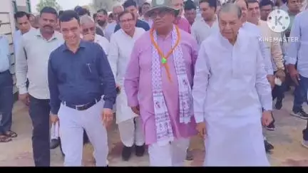 सीकर: शिक्षा मंत्री मदन दिलावर पहुंचे लक्ष्मणगढ़, भाजपा कार्यकर्ताओं ने किया भव्य स्वागत