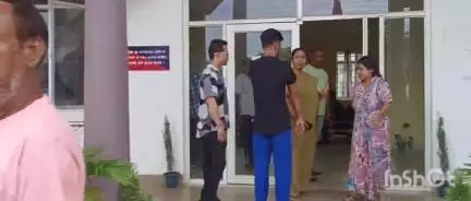 গুৱাহাটী: গাড়ীগাঁৱৰ ৰঙামাটিত দাৰে ঘপিয়াই হত্যাৰ অপচেষ্টা পত্নীক, জালুকবাৰী আৰক্ষীয়ে আটক কৰে অভিযুক্ত স্বামী সুৰজ আলীক