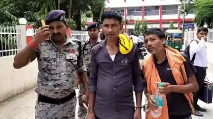 समस्तीपुर: शराब बरामदगी मामले में जिले के दो लोगों ने जिला न्यायालय में किया आत्मसमर्पण