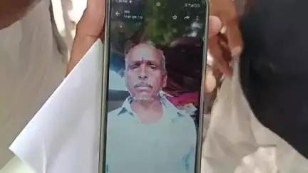देेेवरिया: देवरिया-रुद्रपुर मार्ग पर काली मंदिर के पास दर्दनाक हादसा, गड्ढे के कारण बाइक सवार की हुई मौत