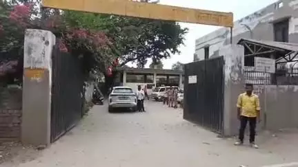 किशोरी के खुद को आग लगाने के मामले में, गंभीर रूप से झुलसी किशोरी की मेडिकल कॉलेज दर्शननगर में इलाज के दौरान हुई मौत