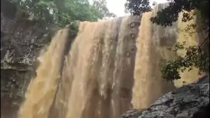 अंबिकापुर: बरसात में निखरा मैनपाट, टाइगर पॉइंट बना पर्यटकों का पसंदीदा डेस्टिनेशन