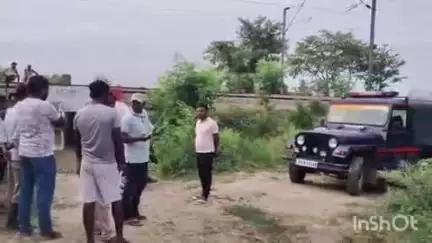खलीलाबाद: कांटे चौकी क्षेत्र के खमरिया रेलवे ट्रैक के पास मिला अज्ञात व्यक्ति का शव, पुलिस ने शुरू की जांच