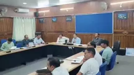 चम्पावत: जिले में नेटवर्क विस्तार को लेकर टेलीकॉम समिति की बैठक सम्पन्न, सीमांत क्षेत्रों को दी गई प्राथमिकता