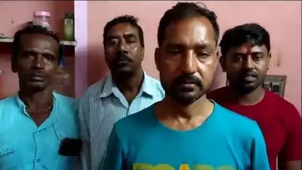 রামপুরহাট ২: তৃণমূল ছেড়ে বিজেপিতে যোগদান করলেন প্রায় ৮০ জন, তারাপীঠ থেকে প্রতিক্রিয়া দিলেন বিজেপি জেলা কমিটির সদস্য