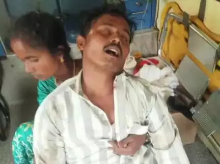 రైల్వే కోడూరు సమీపంలో జరిగిన రోడ్డు ప్రమాదంలో ఒక వ్యక్తికి తీవ్ర గాయాలు