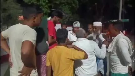 नवाबगंज: बलछत गांव के पास दुकान से लौट रहे व्यक्ति की पत्नी से अभद्र टिप्पणी का विरोध करने पर कुछ लोगों ने लाठी-डंडों से पीटा