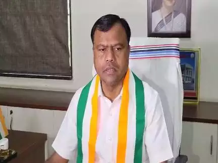 PCC अध्यक्ष दीपक बैज ने उप-मुख्यमंत्री पर साधा निशाना, कहा- डिप्टी सीएम सरकार चला रहे हैं या रिक्शा?