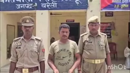 फरीदपुर: फतेहगंज पूर्वी थाना पुलिस ने तमंचे के साथ एक आरोपी को गिरफ्तार कर जेल भेजा