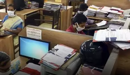 मध्य प्रदेश में 9 साल बाद कर्मचारी-अधिकारियों को मिलेगा प्रमोशन, 2 लाख नए पद होंगे खाली
