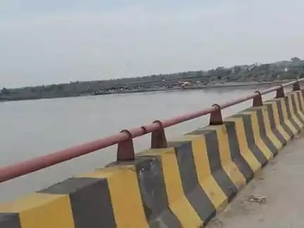 sakra Ganga Ji neeraj singh 
nayi khabar