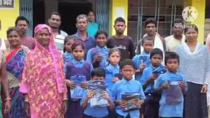 दुर्गुकोंदल: आमापारा शिवनी के शाला परिसर में एक पेड़ मां के नाम पर किया गया वृक्षारोपण