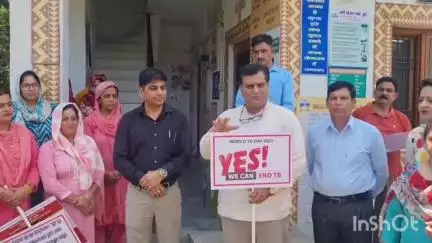 हमीरपुर: कांग्रेस नेता डॉ. पुष्पेंद्र वर्मा ने पांच तपेदिक रोगियों को गोद लिया