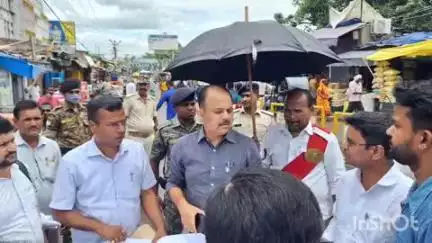 कहरा: सहरसा: बंगाली बाजार में प्रस्तावित ROB का डीएम दीपेश कुमार ने किया निरीक्षण, ली जानकारी