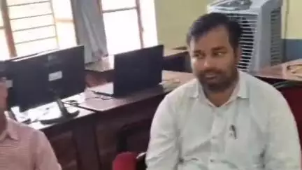 भिनाय: पाँच हजार रुपये की रिश्वत लेते एकलसिंगा पटवारी और चैनमेन को एसीबी ने किया ट्रेप, ADSP भागचंद मीणा ने की कार्रवाई