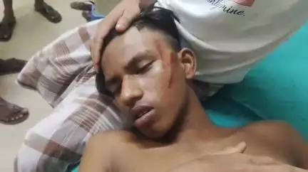ক্যানিং ১: বাসন্তীর তালদা মোড়ে লরির ধাক্কায় আহত বাইক আরোহী, চিকিৎসাধীন ক্যানিং মহকুমা হাসপাতালে