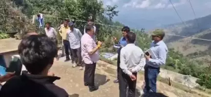 लोहाघाट विधायक अधिकारी ने पऊ (सुई) के अनुसूचित तोक की पेयजल समस्या का किया समाधान।