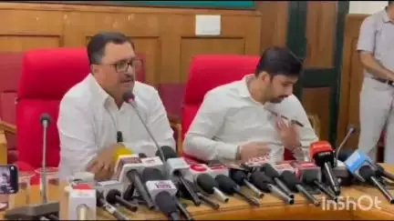 सोलन: राज्यस्तरीय माँ शूलिनी मेला बेहतरीन तरीके से आयोजित होगा, पहाड़ी कलाकारों को मिलेगा मंच: मनमोहन शर्मा, DC सोलन