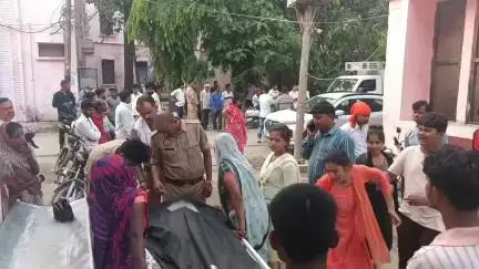 बांगरमऊ: बांगरमऊ में रफ्तार का कहर, ट्रक ने स्कूटी सवार दो युवकों को कुचला, एक की मौत, दूसरा घायल ट्रामा सेंटर रेफर