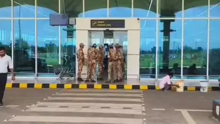 कसिया: प्रधानमंत्री नरेंद्र मोदी के आगमन को लेकर प्रशासन तैयारियों में जुटा, सुरक्षा एजेंसियों ने लिया जायजा