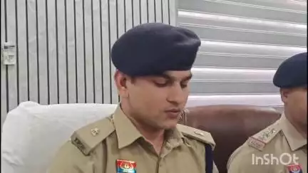 जगदलपुर: बस्तर पुलिस ने विकलांग महिला से लगभग 9 लाख रुपए की ठगी करने वाले आरोपी को किया गिरफ्तार, CSP आकाश श्रीमाल ने दी जानकारी