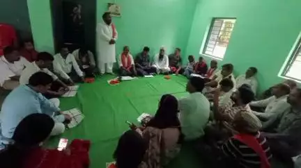 पेण्ड्रा रोड गौरेला: भाजपा मंडल सेमरा में विकसित भारत संकल्प की सभा राठौर भवन में संपन्न हुई