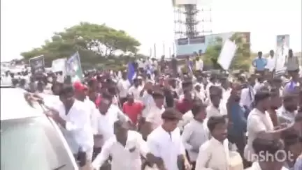 సత్తెనపల్లి మాజీ సీఎం జగన్ కు ఘన స్వాగతం పలికిన వైసిపి పార్టీ శ్రేణులు అభిమానులు