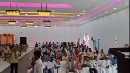 अरेराज: अरेराज के लौरिया में स्थित पांडेय वाटिका में इंडिया गठबंधन समन्वय समिति की बैठक संपन्न हुई