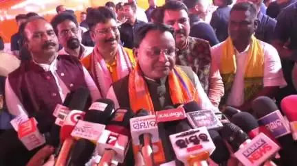 ବାରିପଦା ମ୍ୟୁନିସିପାଲଟି: ଛଉ ପଡିଆରେ ଆଦିବାସୀ ଶକ୍ତି ସମାବେଶରେ ମୁଖ୍ୟମନ୍ତ୍ରୀ ଯୋଗଦାନ ସହ ରଖିଲେ ପ୍ରତିକ୍ରିୟା