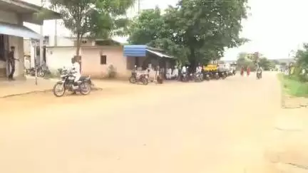 రాజంపేట: ఆ గ్రామాల్లో మద్యం అమ్మితే 7 చెప్పు దెబ్బలు, రూ.లక్ష జరిమానా విధించాలని గ్రామస్తులు తీర్మానం #localissue