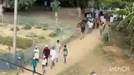 बंजरिया: मोहम्मदपुर के इरफान का अंतिम संस्कार तीन दिन बाद स्थानीय विधायक के आश्वासन के बाद किया गया