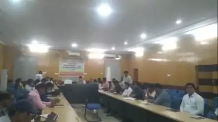 ସୋନପୁର: ବିପର୍ଯ୍ୟୟ ପରିଚାଳନା ନିମନ୍ତେ ଜିଲ୍ଲାପାଳଙ୍କ ସମ୍ମିଳନୀ କକ୍ଷରେ ଜିଲ୍ଲା ସ୍ତରୀୟ ପ୍ରସ୍ତୁତି ବୈଠକ ଅନୁଷ୍ଠିତ