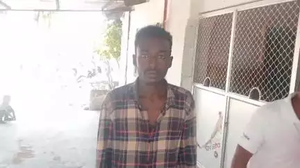पुपरी: पुपरी पुलिस ने पुपरी थाना क्षेत्र के सिंगियाही से सूडान के एक विदेशी नागरिक को किया गिरफ्तार
