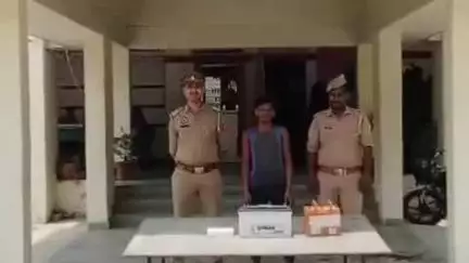गुरबक्श गंज पुलिस ने बैटरी चोरी के अभियुक्त को बैटरी के साथ गिरफ्तार कर भेजा जेल