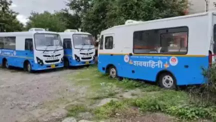 जालना: जिल्हा सामान्य रुग्णालयामध्ये तीन नव्या कोऱ्या शववाहीका पडल्या धुळखात..