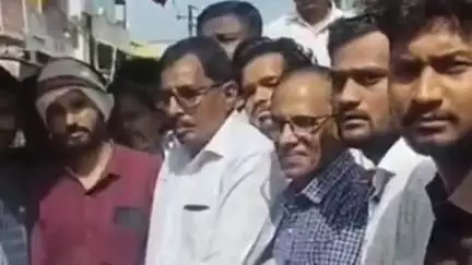 वरला: बलवाड़ी में किसानों के चक्का जाम के बाद तहसीलदार का आश्वासन, 20 मई से शुरू होगा सर्वे कार्य