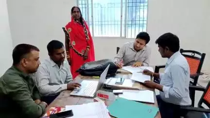 अमरपुर: अमरपुर पंचायत उप निर्वाचन के चौथे दिन दो अभ्यर्थियों ने नामांकन पत्र दाखिल किया