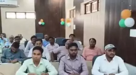 शोहरतगढ़: मुख्य विकास अधिकारी की अध्यक्षता में अंबेडकर सभागार में किसान दिवस कार्यक्रम का आयोजन किया गया