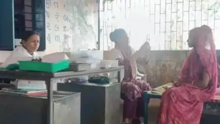 ઝાલોદ: જેતપુર, સીતાવટલી સહિત તાલુકાના વિવિધ કેન્દ્રો ખાતે PMJAY કાર્ડ બનાવાની કામગીરી હાથ ધરાઈ