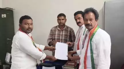 అర్హులైన పేదలకు ఇళ్ల పట్టాలు ఇవ్వాలి: జగ్గంపేటలో నియోజకవర్గ కాంగ్రెస్ పార్టీ ఇంచార్జి మరోతి శివగణేష్