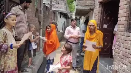 अलीगंज: राष्ट्रीय क्षय उन्मूलन कार्यक्रम के तहत अलीगंज कस्बे में स्वास्थ्य विभाग ने चलाया डोर टू डोर टीवी रोग स्क्रीनिंग अभियान