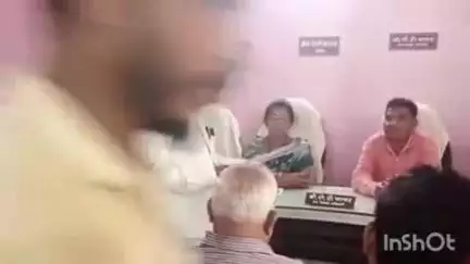 गोरेगाव: घोटी येथील ओयो हॉटेल बंद करा,जनशक्ती भ्रष्टाचार समस्या निवारण संघटना व भारतीय मुस्लिम परिषद गावकऱ्यांनी  दिलेली निवेदन