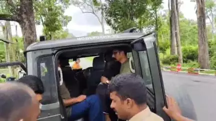 സുൽത്താൻബത്തേരി: മുത്തങ്ങ തകരപ്പാടി പോലീസ് ചെക്ക്പോസ്റ്റിൽ 76.44 ഗ്രാം എം.ഡി.എം.എയുമായി രണ്ടു പേർ അറസ്റ്റിൽ