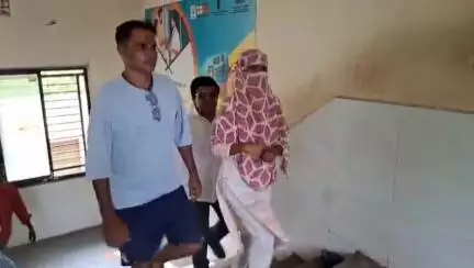 अकोला: खदान पोलिस ठाण्यात हद्दीत एका अल्पवयीन मुलीला  प्रेमाच्या जाळ्यात ओढून तिचे अश्लील व्हिडिओ- फोटो केले व्हायरल..