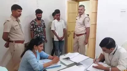 पाली: शहर के हाउसिंग बोर्ड के मकान में चोरी करने के तीन आरोपियों को औद्योगिक क्षेत्र थाना पुलिस ने गिरफ्तार कर कराया मेडिकल