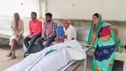 जगदीशपुर: सड़क किनारे अर्धनग्न अवस्था में मिला घायल युवक, भागलपुर अस्पताल में इलाज के दौरान हुई मौत