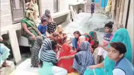 कासगंज: बिलराम गेट पर नाले में मिला व्यक्ति का शव, पुलिस ने पोस्टमार्टम के लिए भेजा